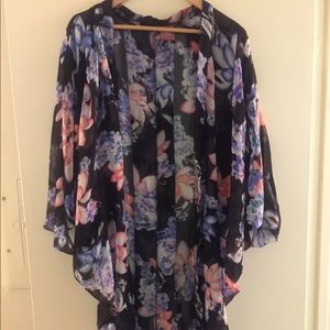 City Chic Floral Kimono